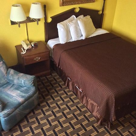Country Hearth Inn - Боулинг Грин Экстерьер фото