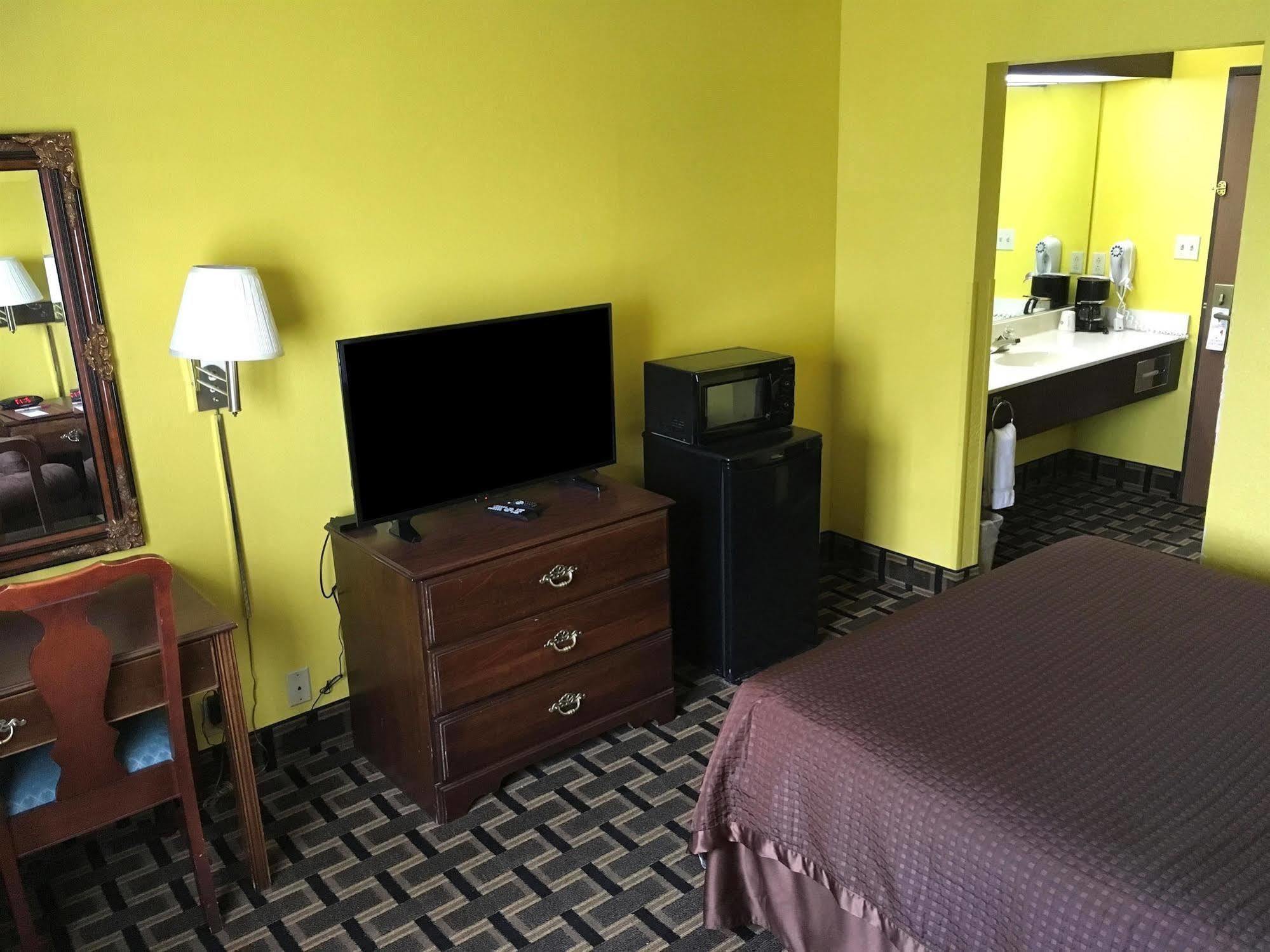Country Hearth Inn - Боулинг Грин Экстерьер фото